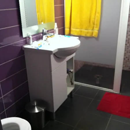 Proche Sites Olympiques Et Disneyland Paris, Bords De Marne * Dampmart